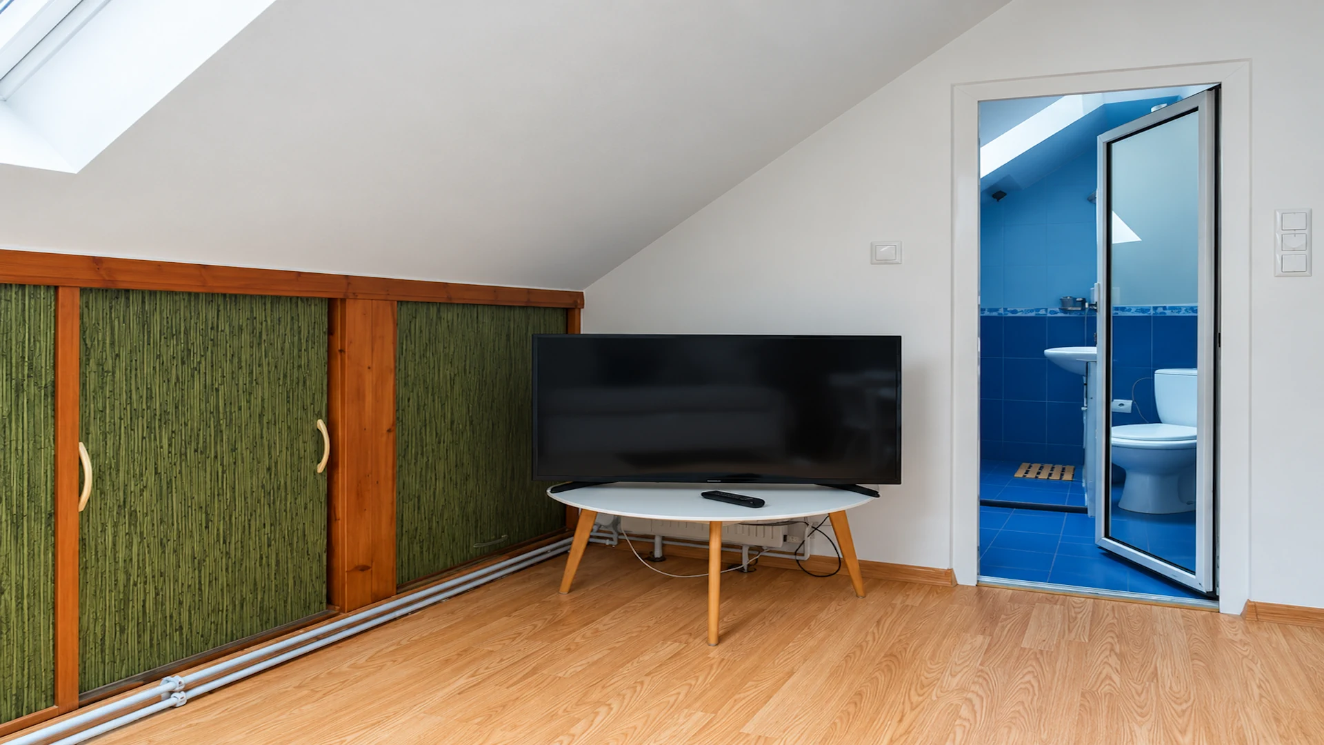 Suite 2 - Private lounge